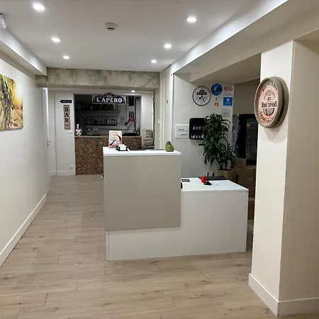Comme Chez Soi Hotel
