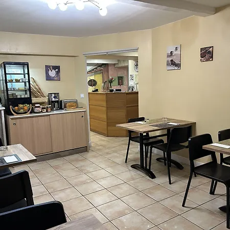 Comme Chez Soi