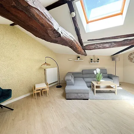 Comme Chez Soi Hotel *