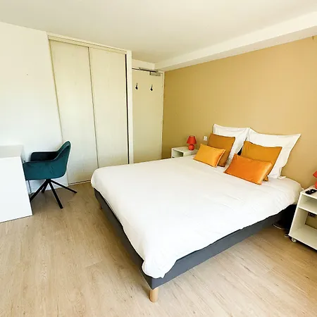 Comme Chez Soi Hotel Jas