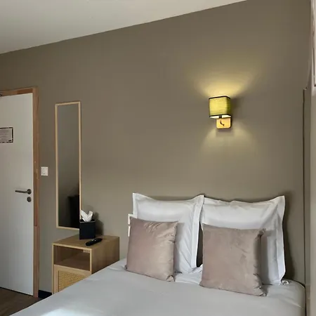 Comme Chez Soi Hotel