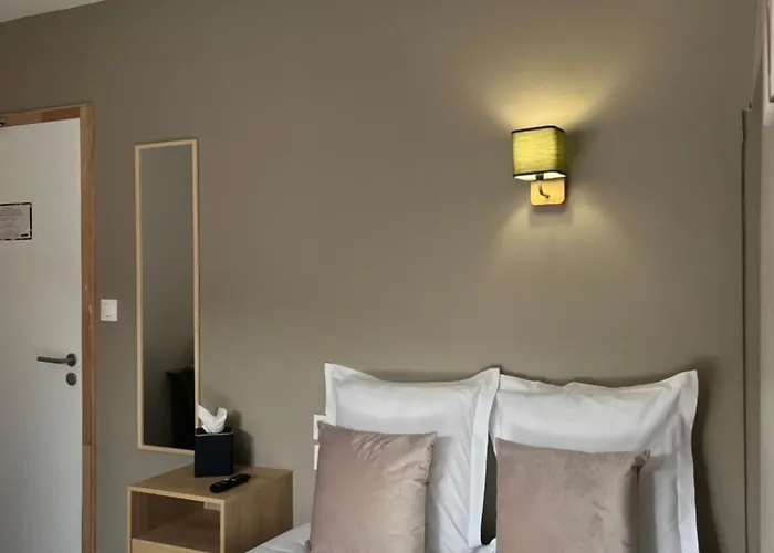 Comme Chez Soi Hotel
