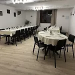 Comme Chez Soi